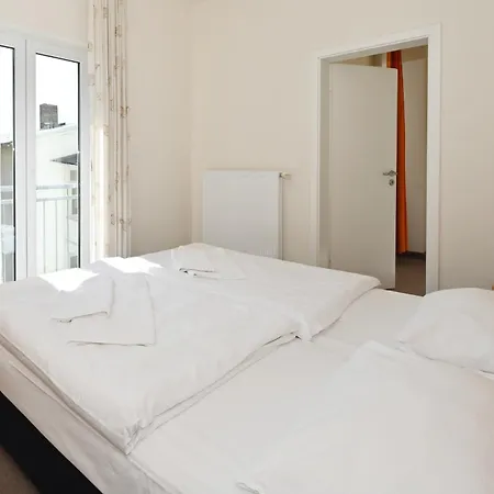 Strandnahe 8 Celia Apartment